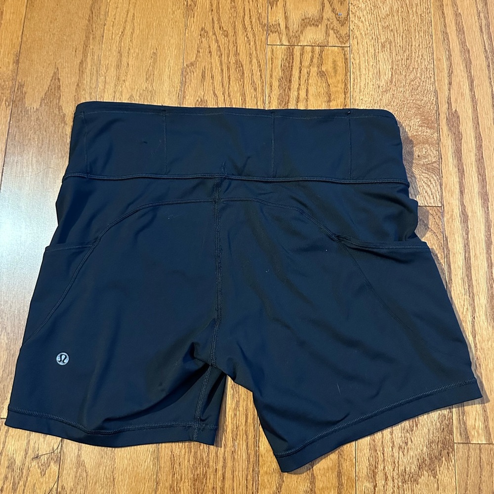 Lululemon Fast And Free Short 6" with pockets